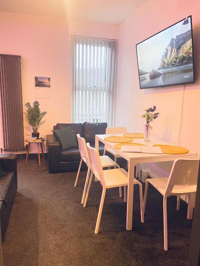 Elegant Studio1 Netflix Bathroom Close To Beach Swansea Bagian luar foto