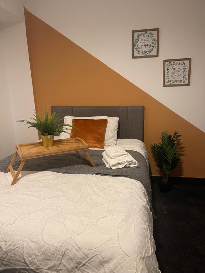 Elegant Studio1 Netflix Bathroom Close To Beach Swansea Bagian luar foto